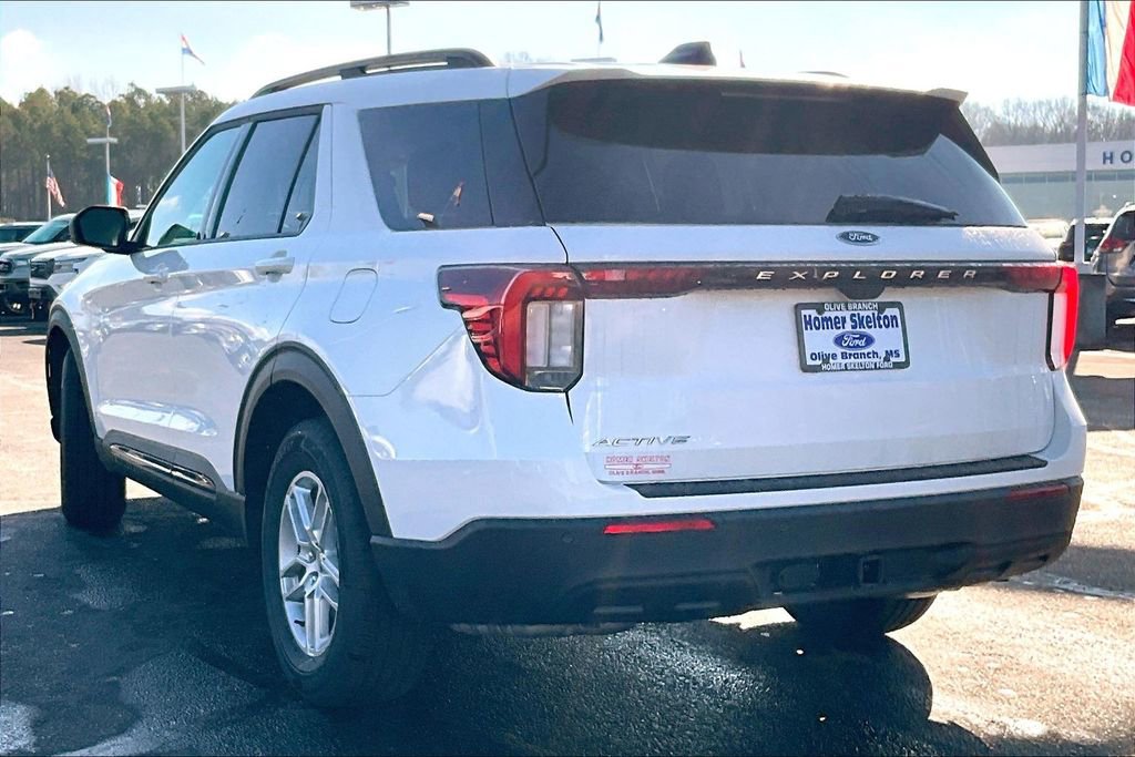 New 2026 Ford Explorer Active image 3