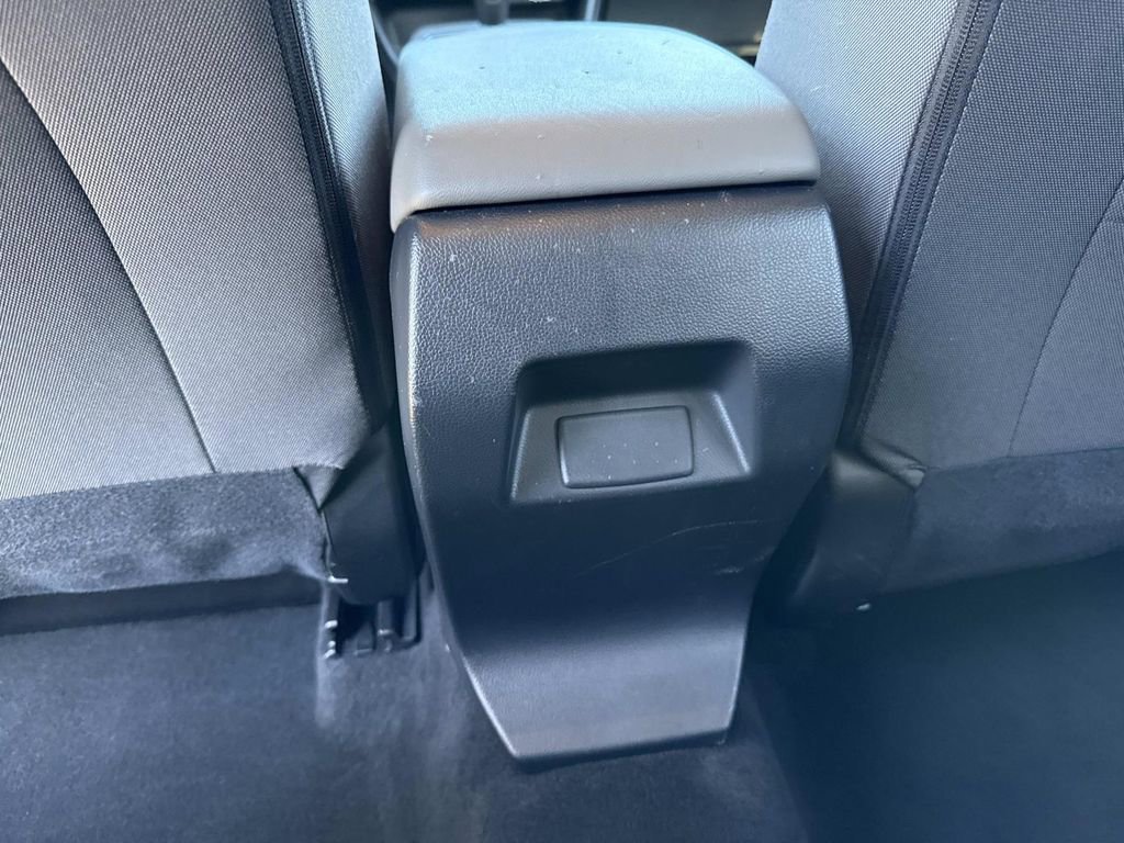 Certified 2024 Subaru Crosstrek 2.0i image 17