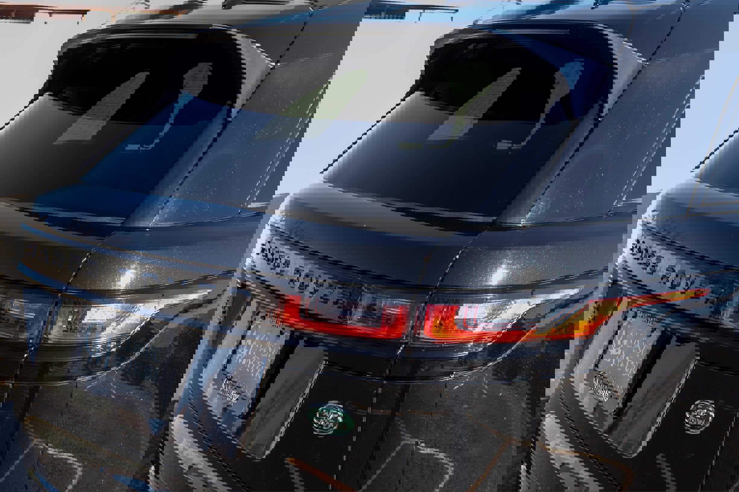 Used 2021 Land Rover Range Rover Velar R-Dynamic S image 35