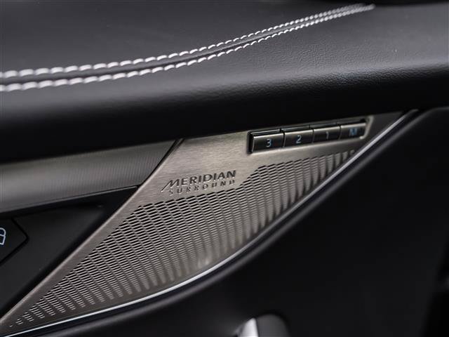 New 2025 Jaguar F-PACE R-Dynamic S AWD/4WD image 26