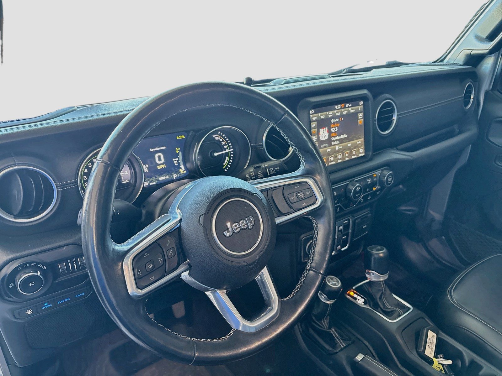 Used 2021 Jeep Wrangler Unlimited Sahara w/ Cold Weather Group AWD/4WD image 7