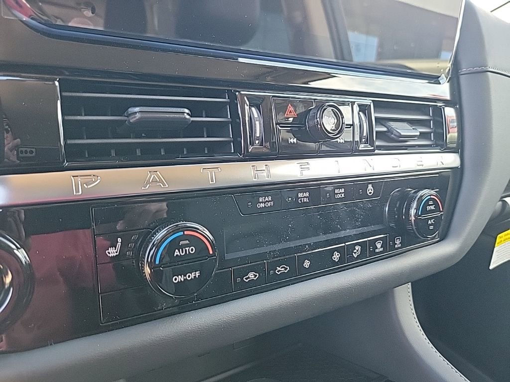 New 2026 Nissan Pathfinder SL FWD image 27