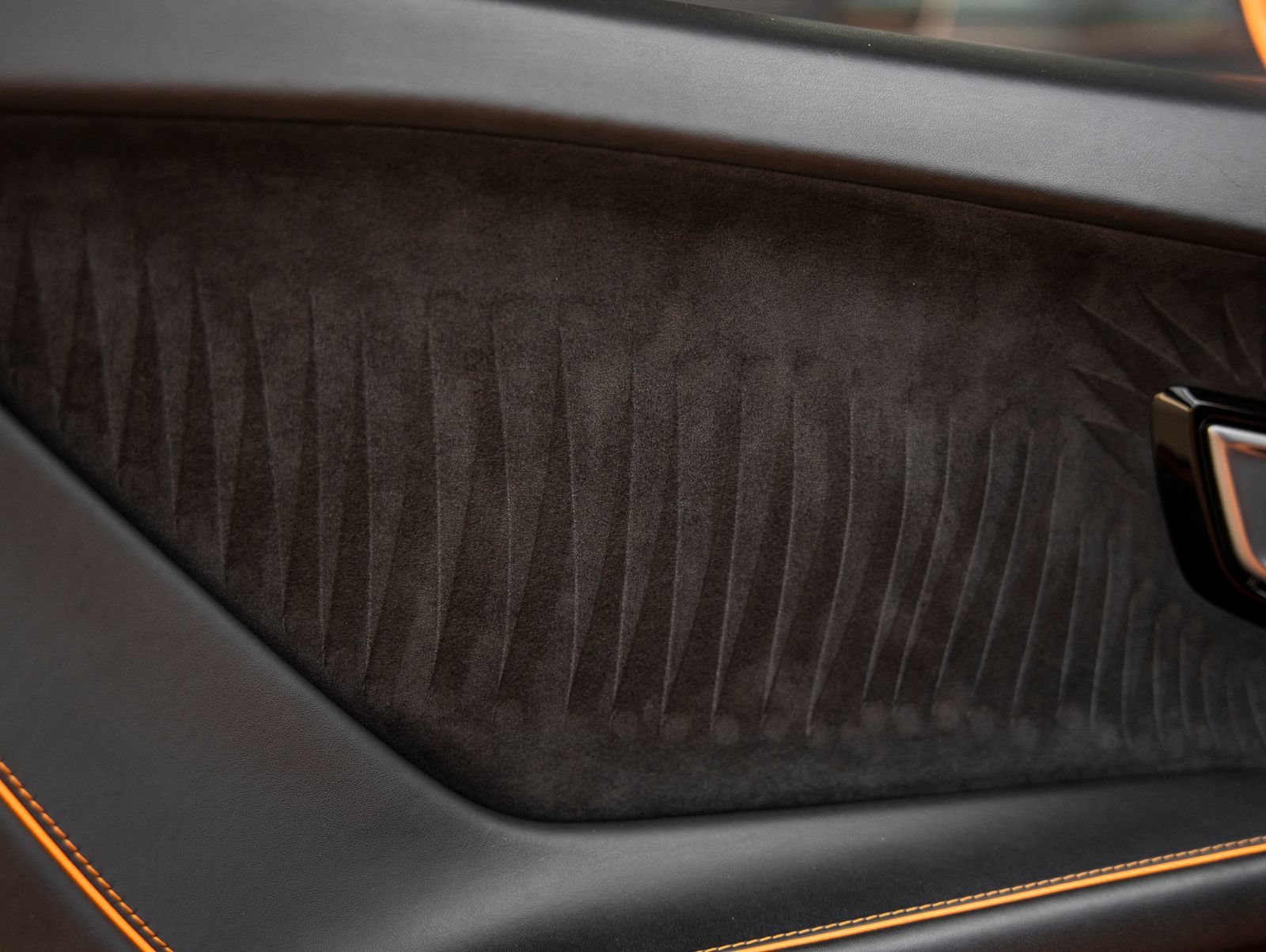 Used 2021 Lamborghini Huracan EVO RWD image 24