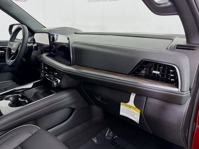 New 2025 Chevrolet Suburban Premier image 36