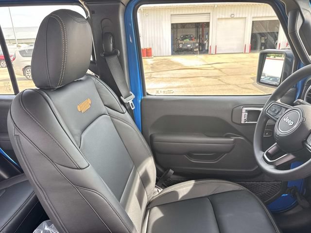 New 2026 Jeep Gladiator Sport AWD/4WD image 13