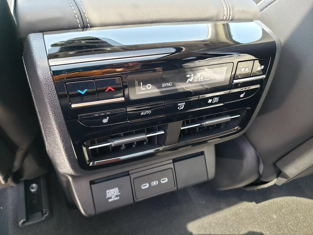 New 2026 Acura MDX w/ Advance Package AWD/4WD image 6