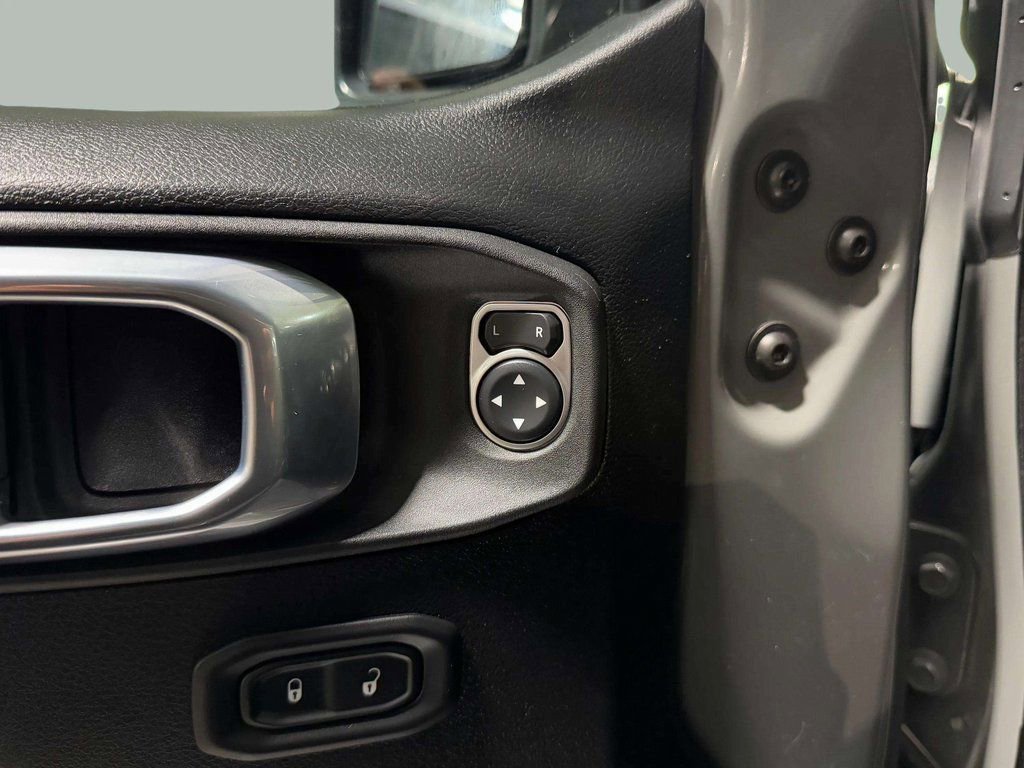 Used 2021 Jeep Wrangler Unlimited Sport image 9