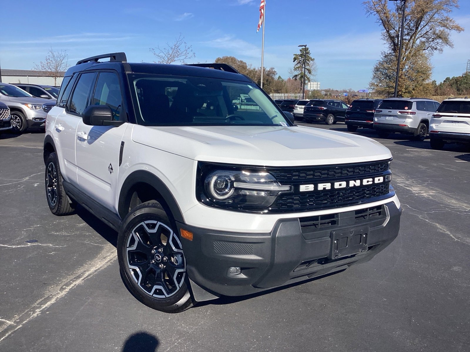 Used 2025 Ford Bronco Sport Outer Banks image 1