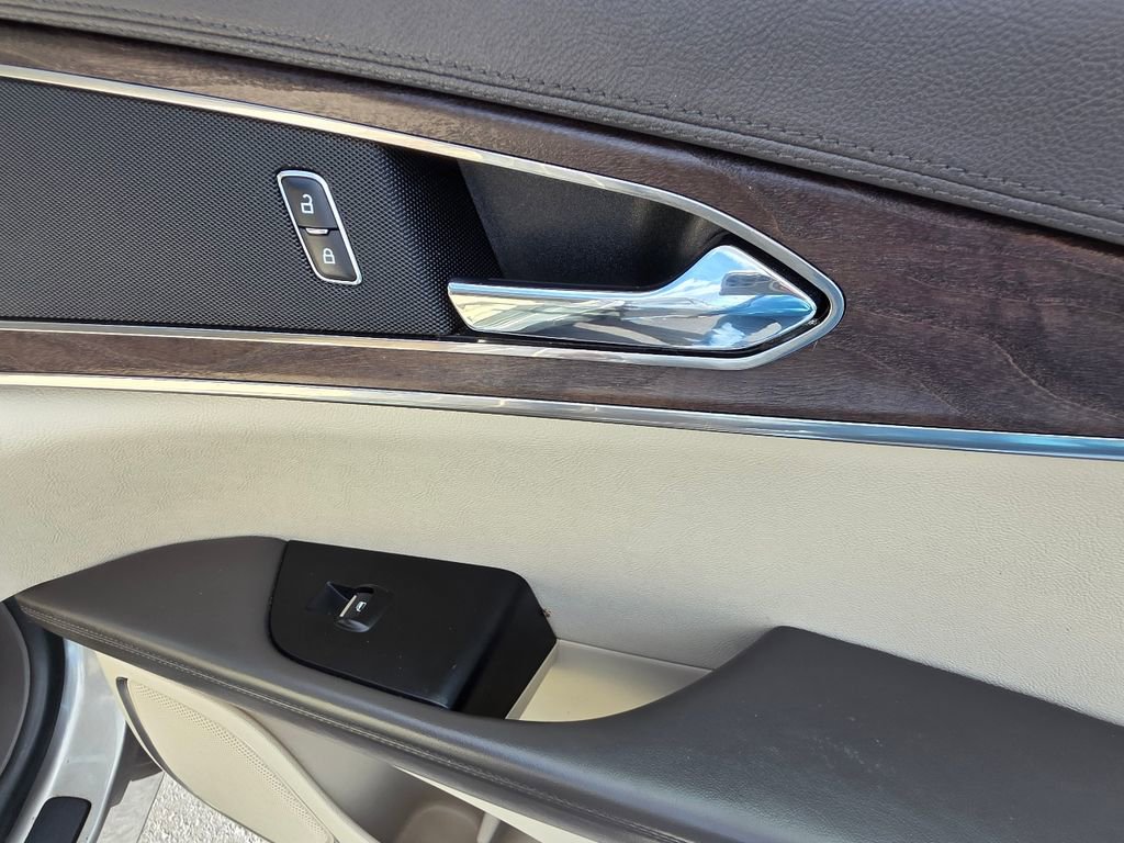 Used 2016 Lincoln MKX Reserve w/ Climate Package image 42