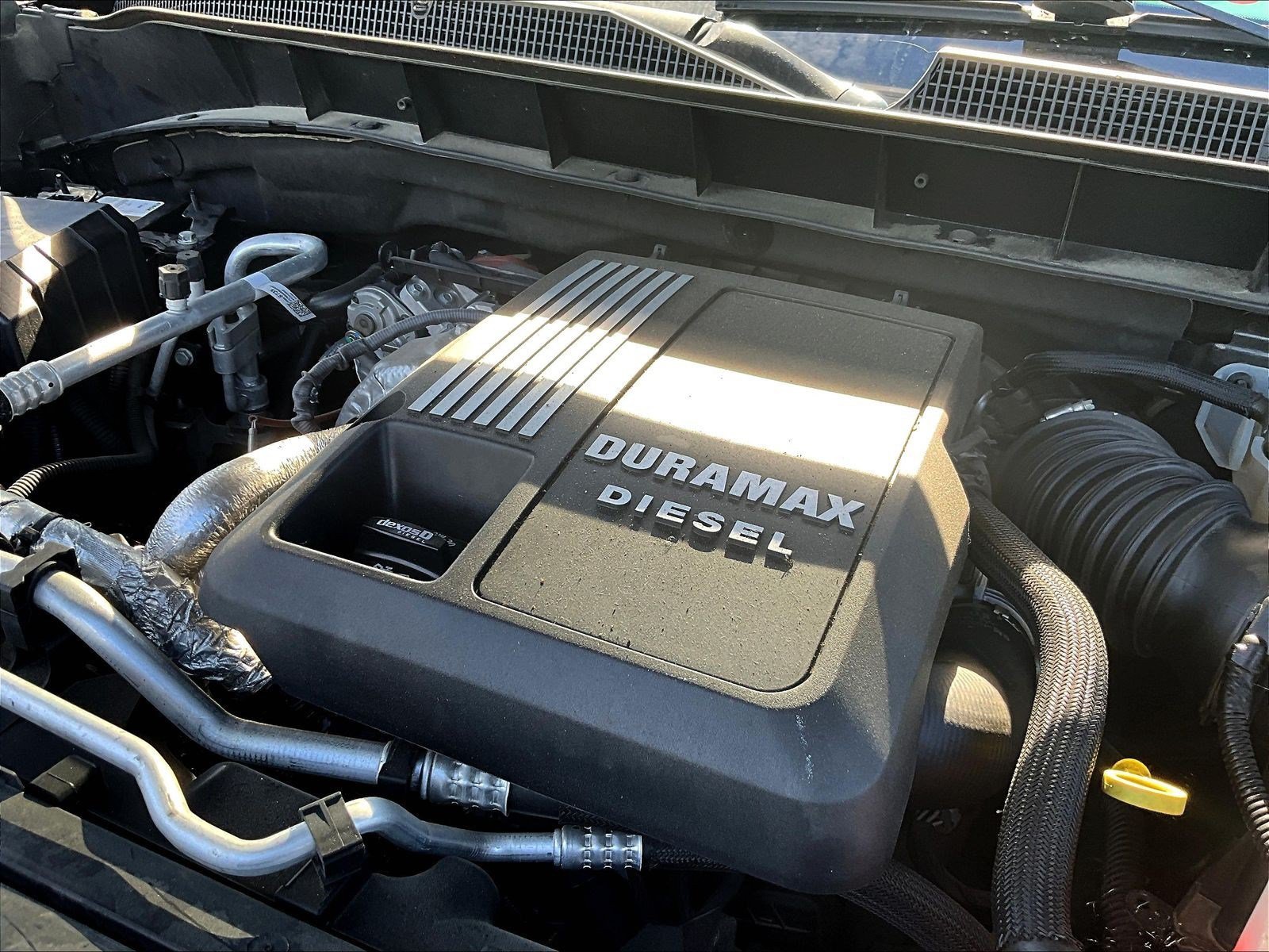 Used 2023 Chevrolet Silverado 1500 RST AWD/4WD image 32