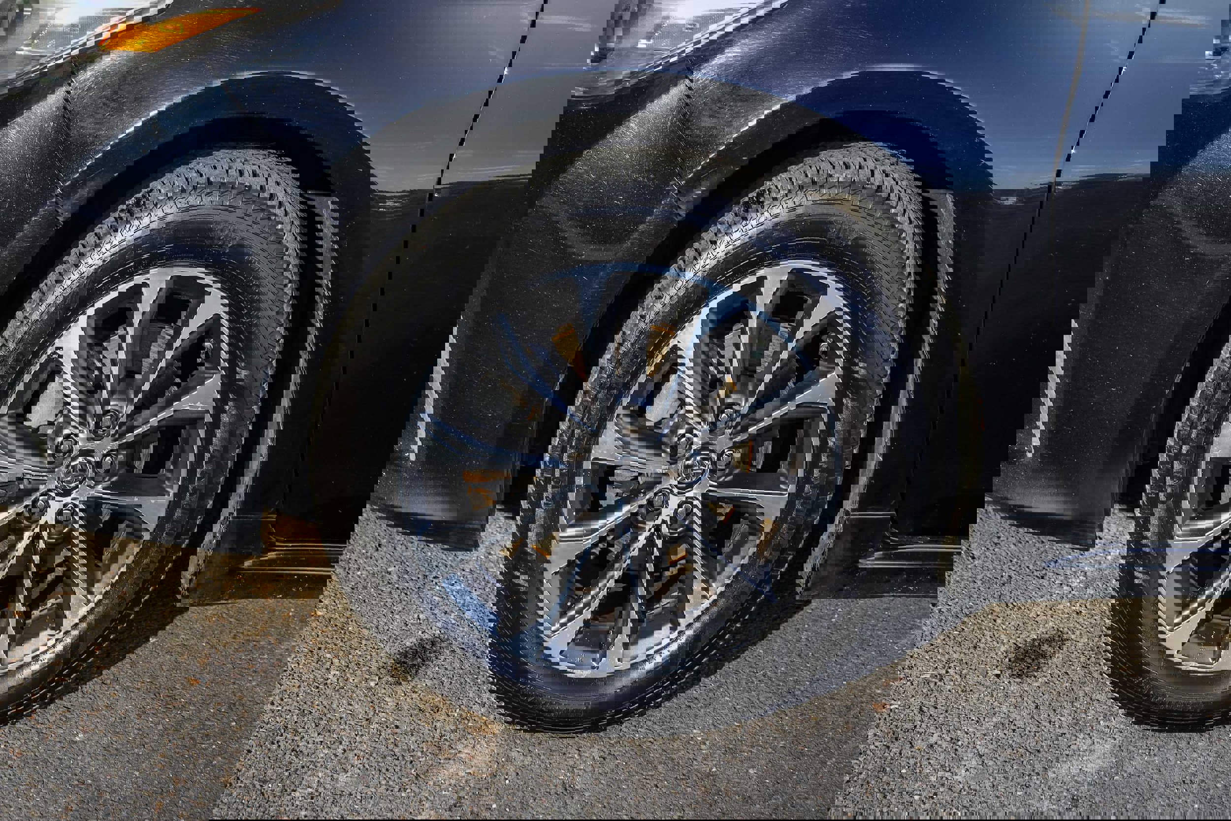 Used 2016 Toyota Avalon XLE image 12