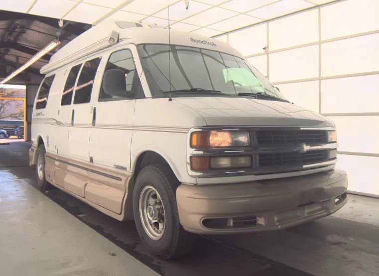 Used 2002 Chevrolet Express 3500 Extended w/ Preferred Equipment Group 2 image 2