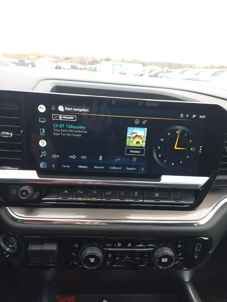 Used 2022 Chevrolet Silverado 1500 High Country w/ High Country Premium Package image 15