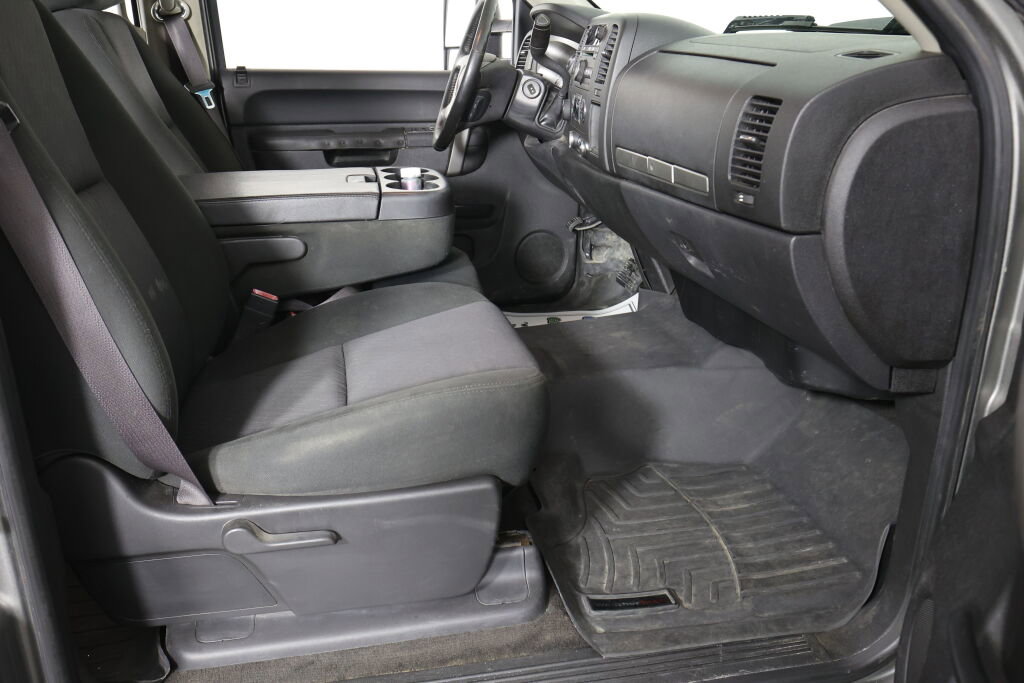 Used 2012 GMC Sierra 2500 SLE w/ SLE Preferred Package image 26