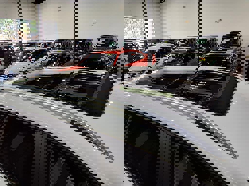 Used 2022 Volkswagen Taos SEL image 8