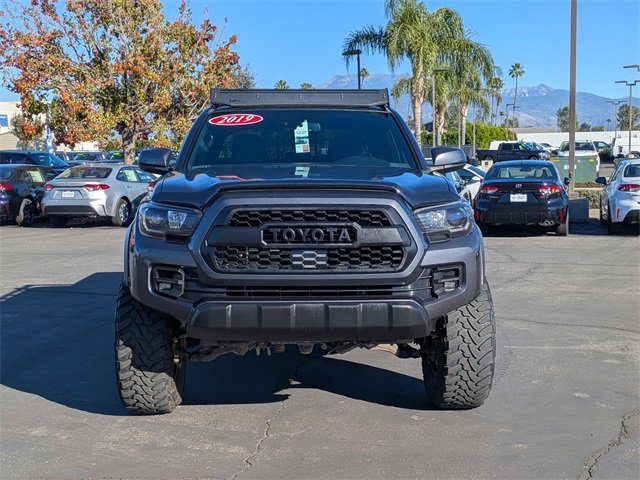 Used 2019 Toyota Tacoma TRD Off-Road image 2