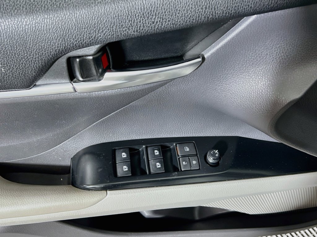 Certified 2019 Toyota Camry LE FWD image 14