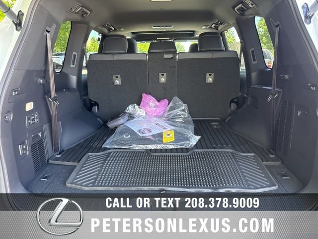 New 2026 Lexus LX 600 4WD w/ Luxury Package image 23