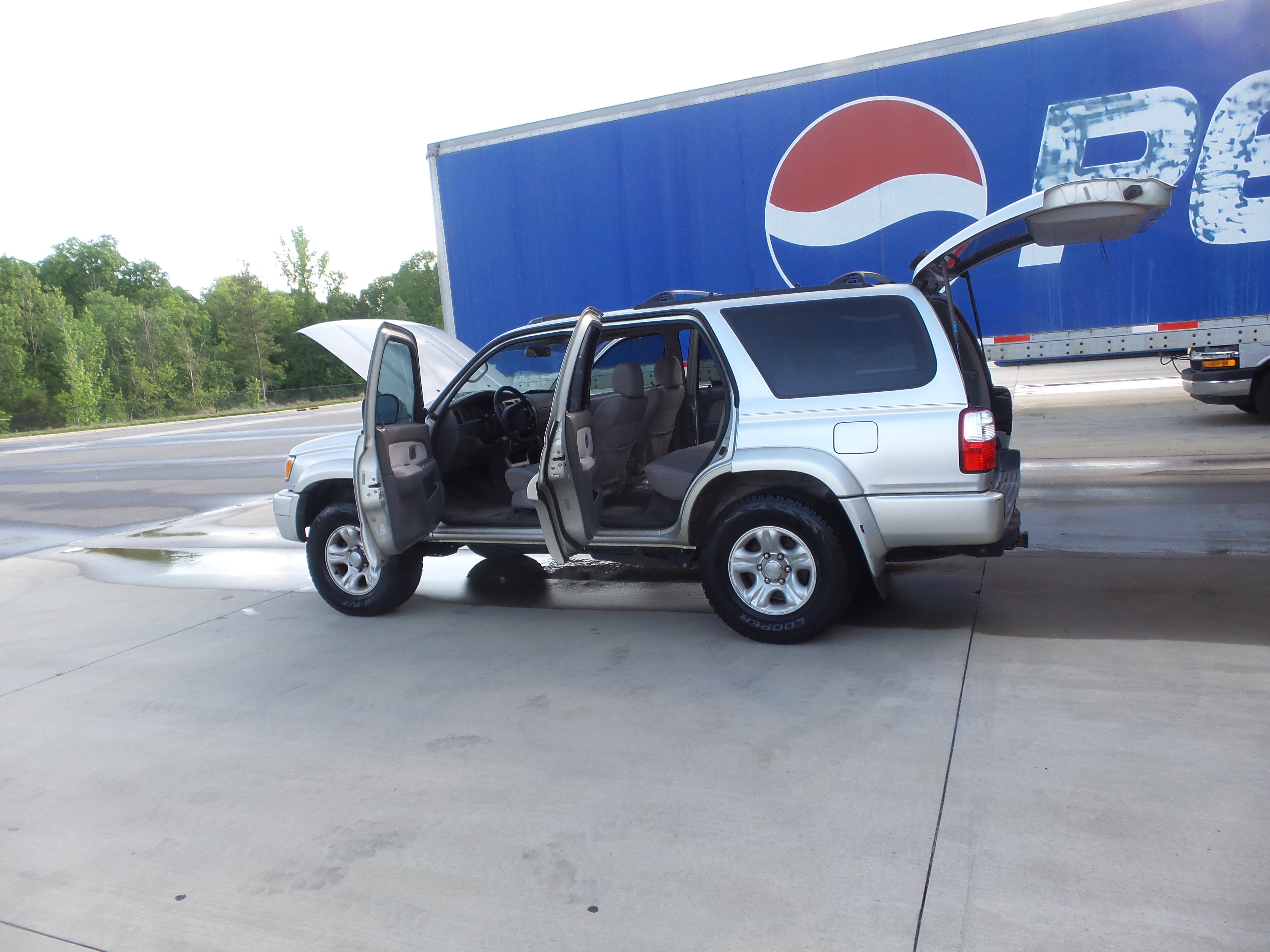 Used 2001 Toyota 4Runner SR5 image 40