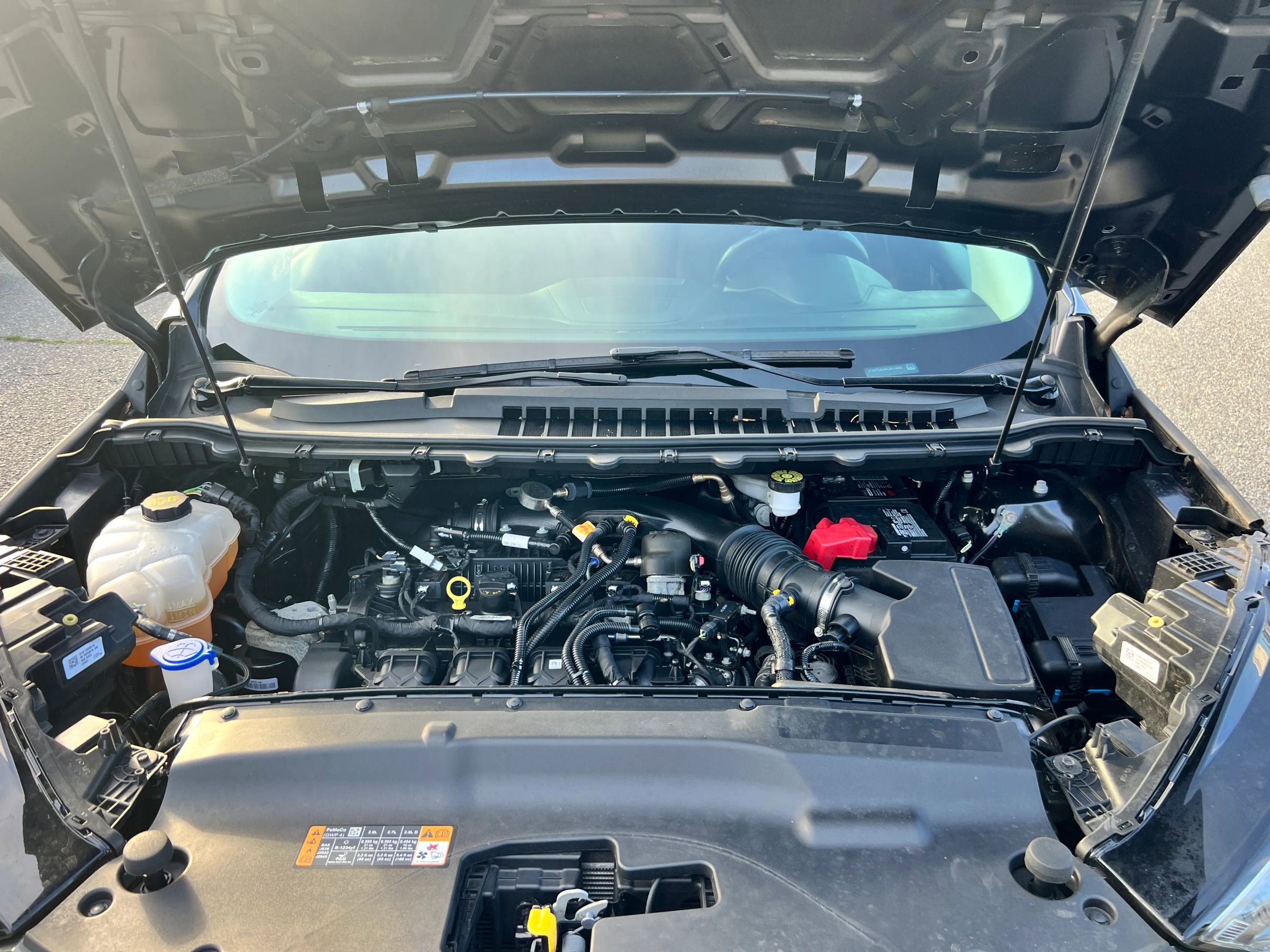 Used 2020 Ford Edge SE image 21