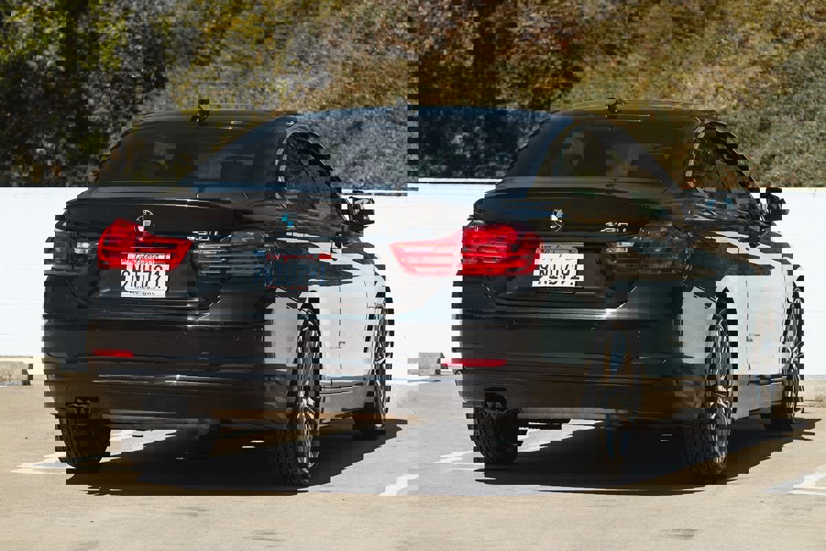 Used 2017 BMW 430i Coupe w/ Driver Assistance Package image 6