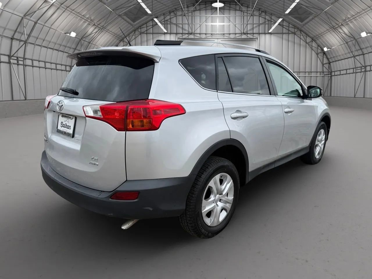 Used 2015 Toyota RAV4 LE AWD/4WD image 5