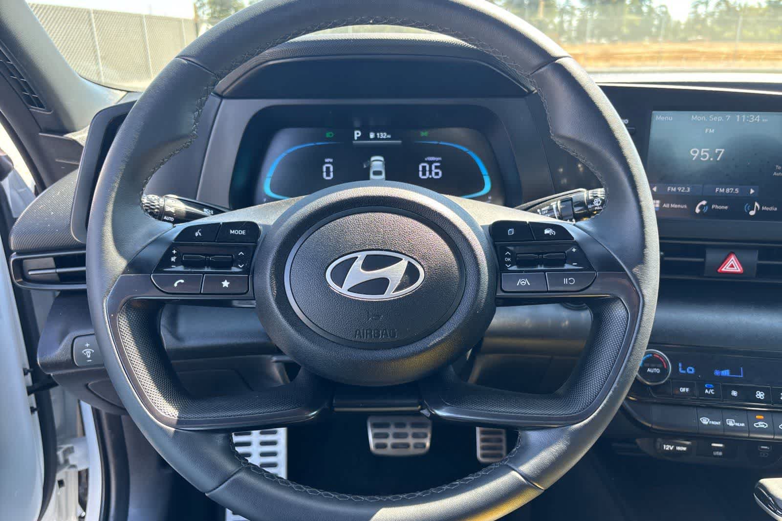 Used 2026 Hyundai Elantra Sport FWD image 24