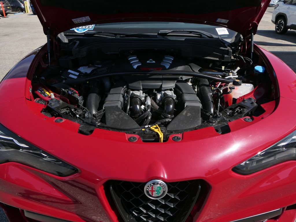 Used 2024 Alfa Romeo Stelvio Quadrifoglio w/ Active Assist Plus Package AWD/4WD image 25