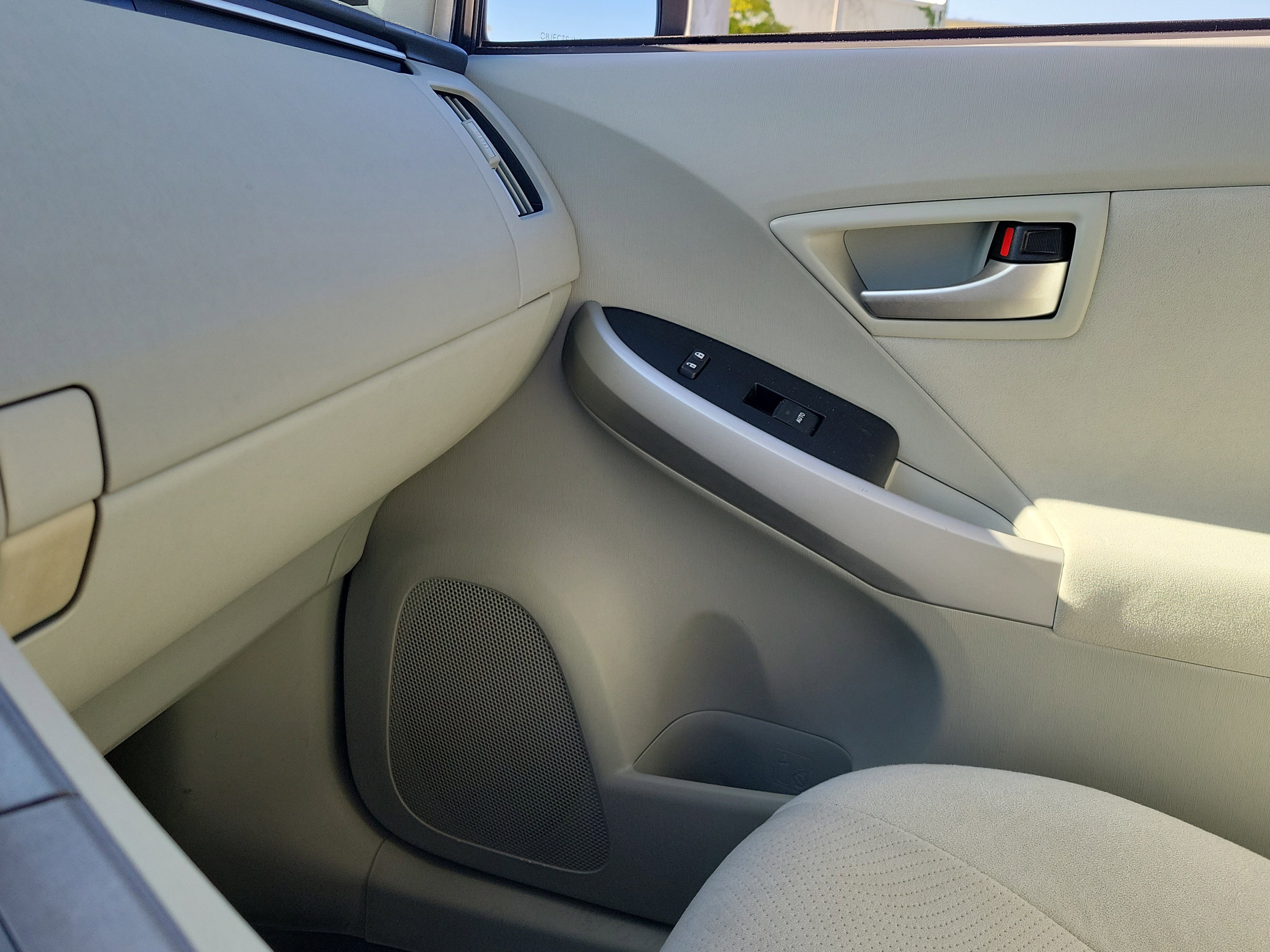 Used 2015 Toyota Prius Two FWD image 29