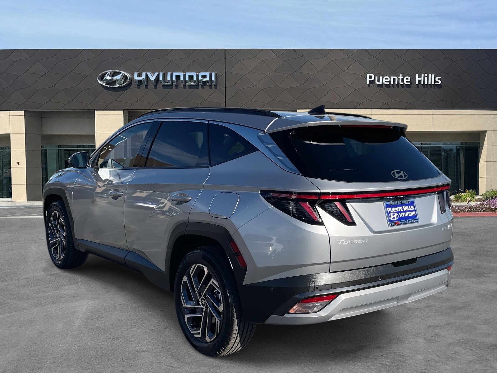 Used 2025 Hyundai Tucson Limited image 4