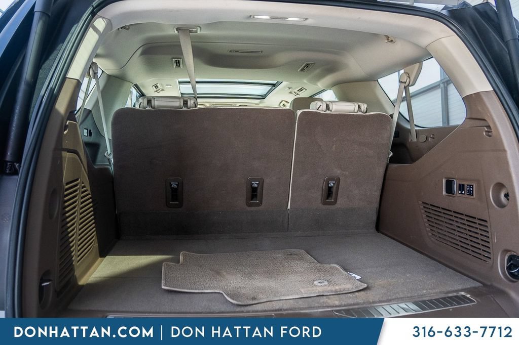 Used 2024 GMC Yukon XL Denali AWD/4WD image 34