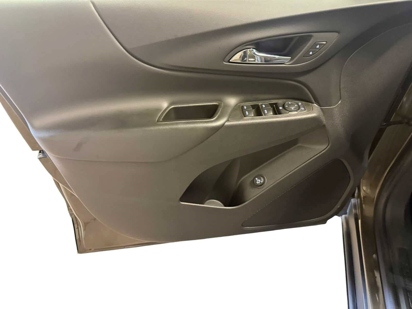 Used 2024 Chevrolet Equinox LT FWD image 19