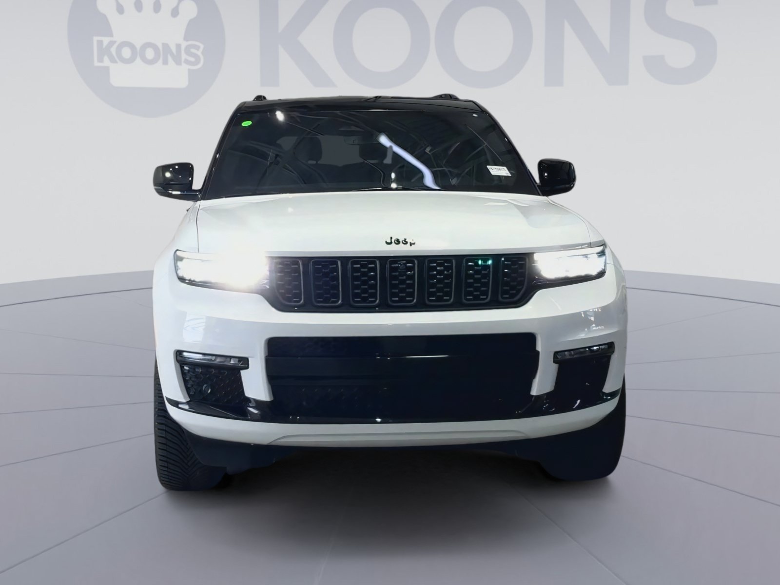 Used 2025 Jeep Grand Cherokee L Summit AWD/4WD image 4