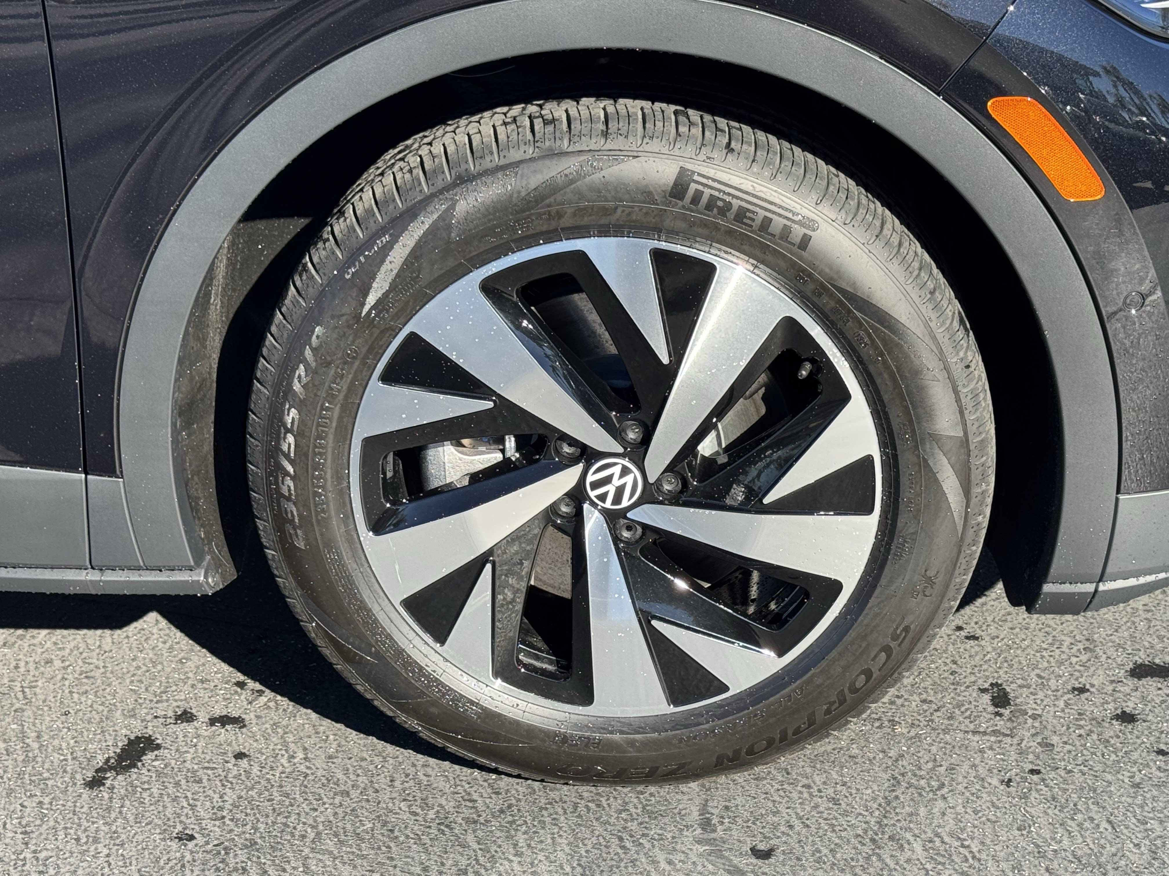 New 2026 Volkswagen ID.4 Pro RWD image 11