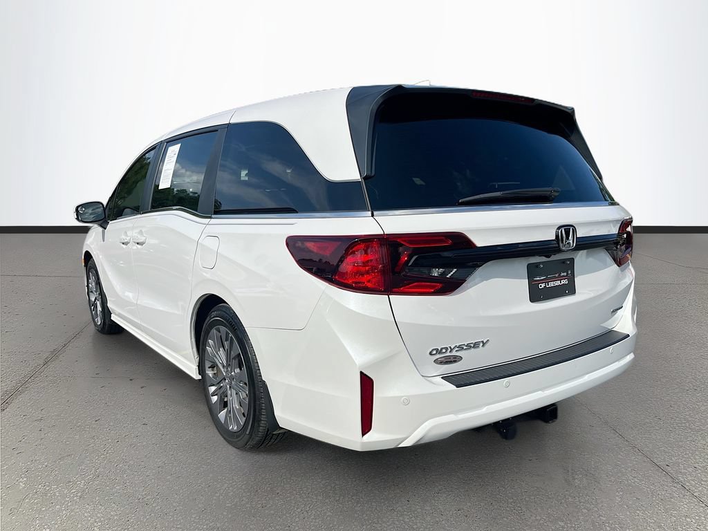 Used 2025 Honda Odyssey Touring image 5