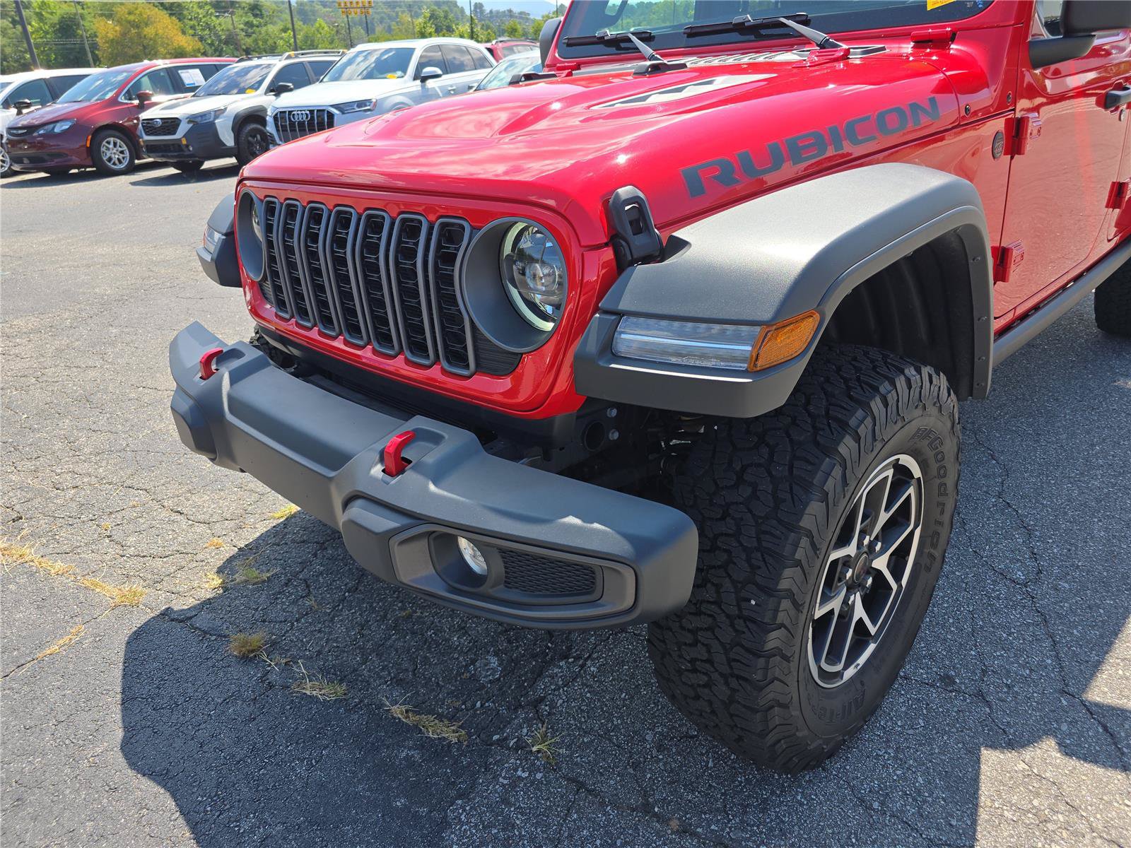 Used 2026 Jeep Wrangler Unlimited Rubicon AWD/4WD image 9