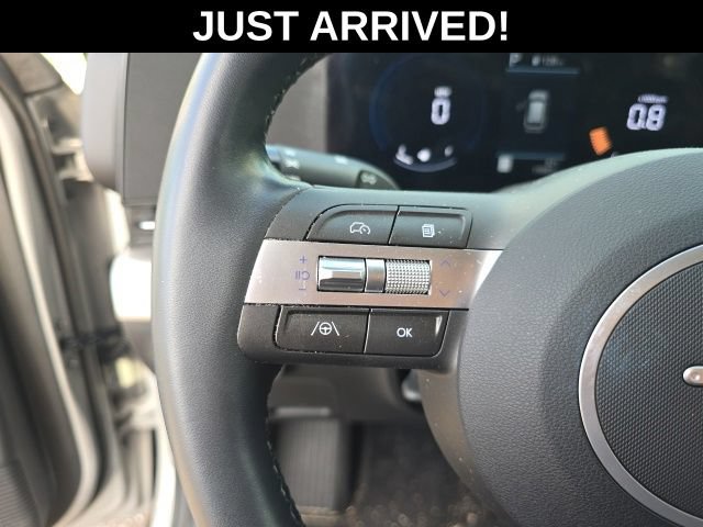 Used 2024 Hyundai Kona SEL FWD image 11