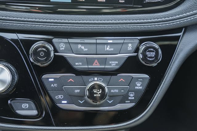 New 2027 Chrysler Pacifica Select FWD image 29