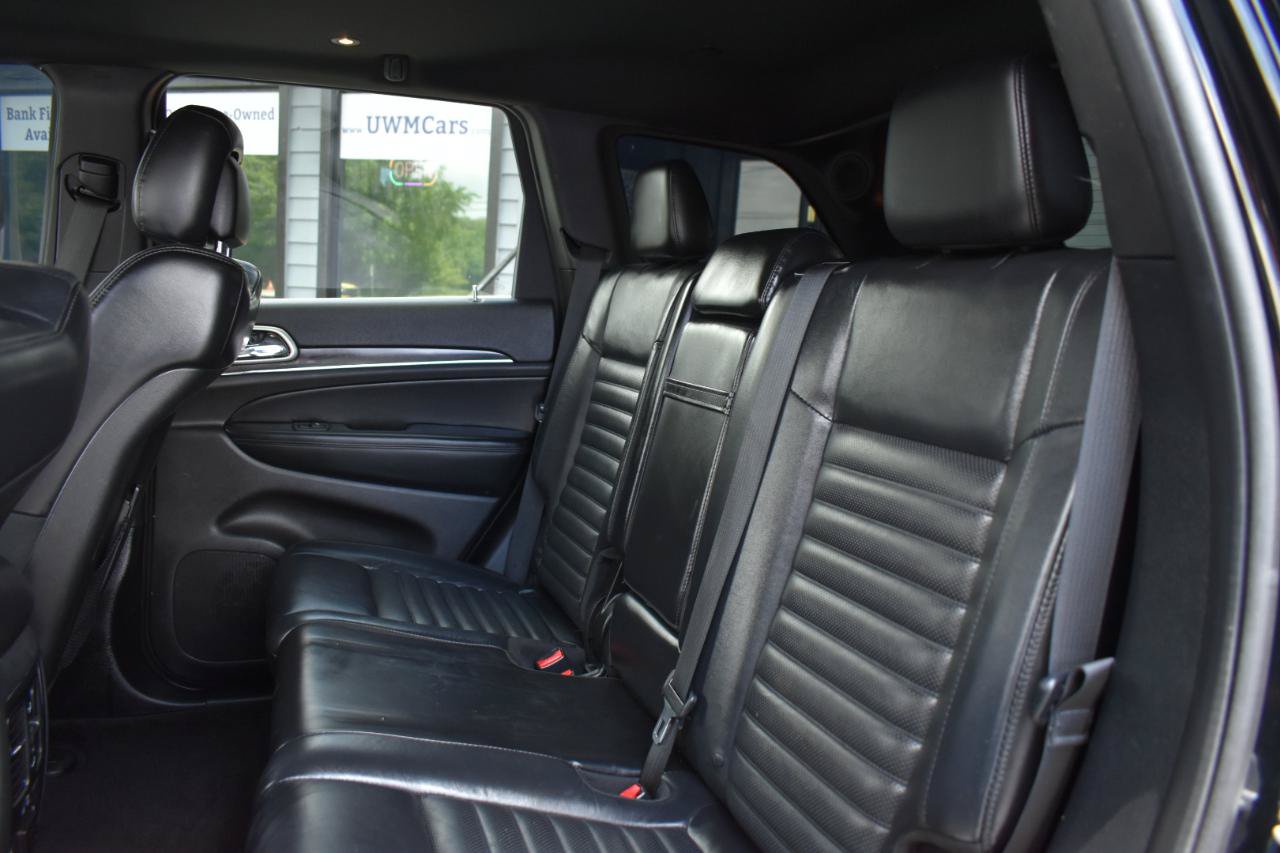 Used 2018 Jeep Grand Cherokee Limited AWD/4WD image 26