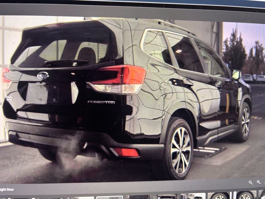 Used 2024 Subaru Forester Limited AWD/4WD image 2