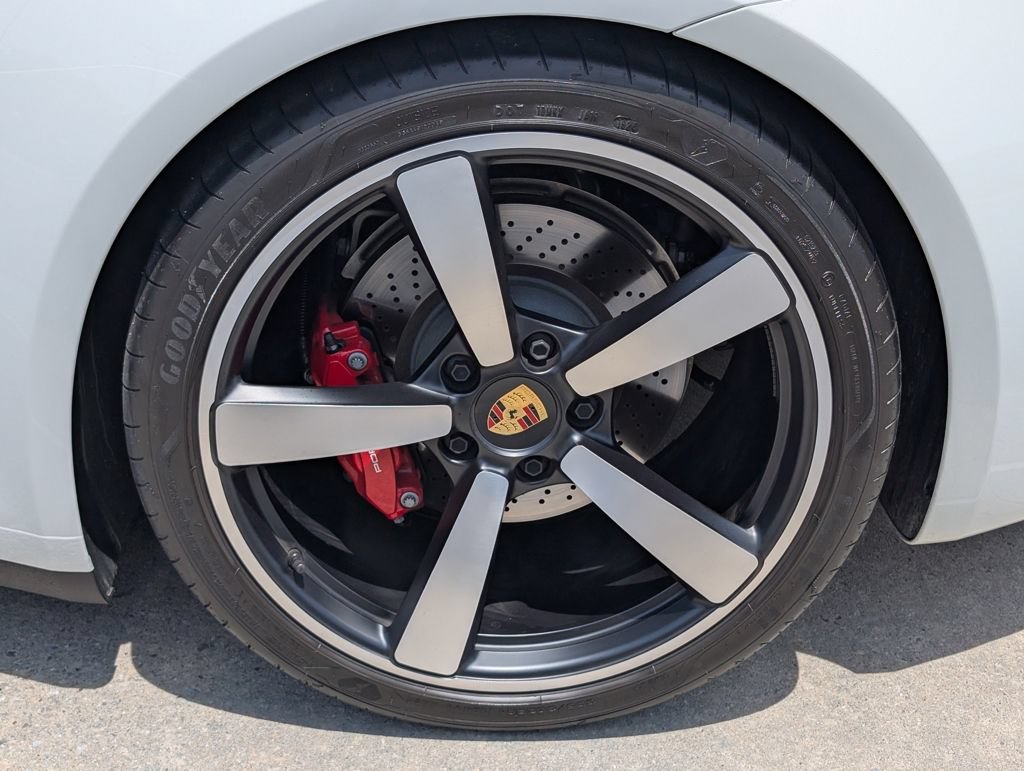 Certified 2024 Porsche 911 Targa 4S AWD/4WD image 32