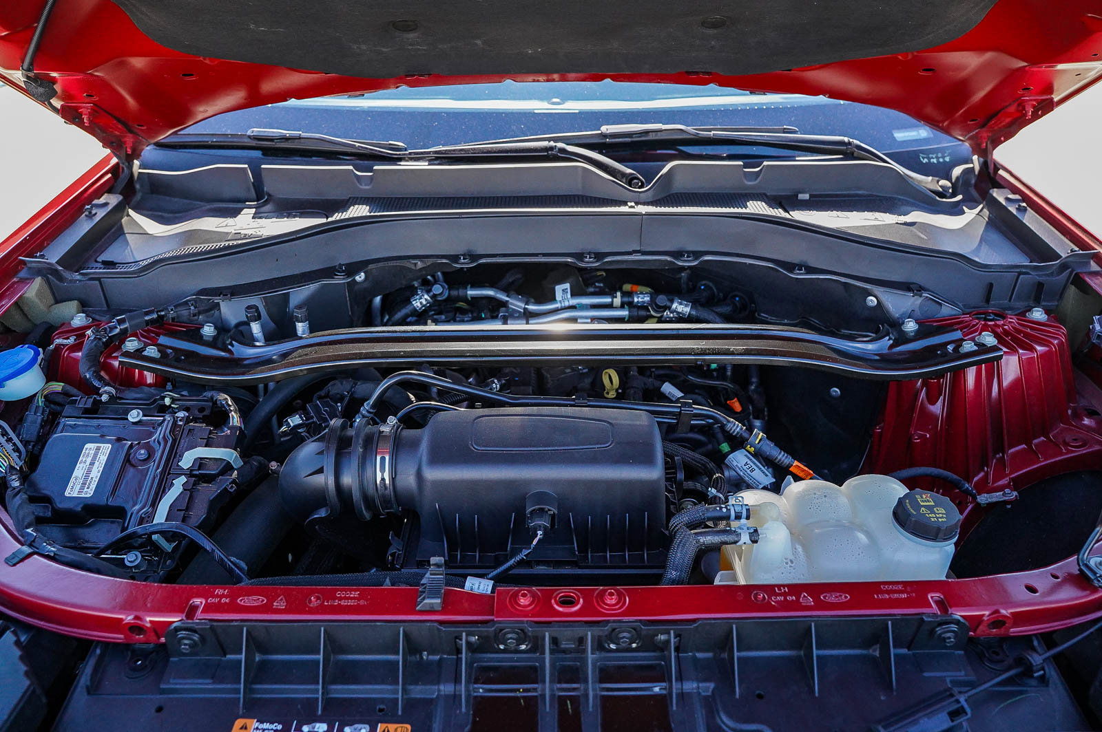 Used 2023 Ford Explorer Limited image 28