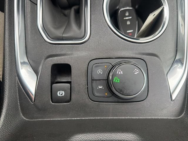 Certified 2023 Chevrolet Traverse LS AWD/4WD image 30