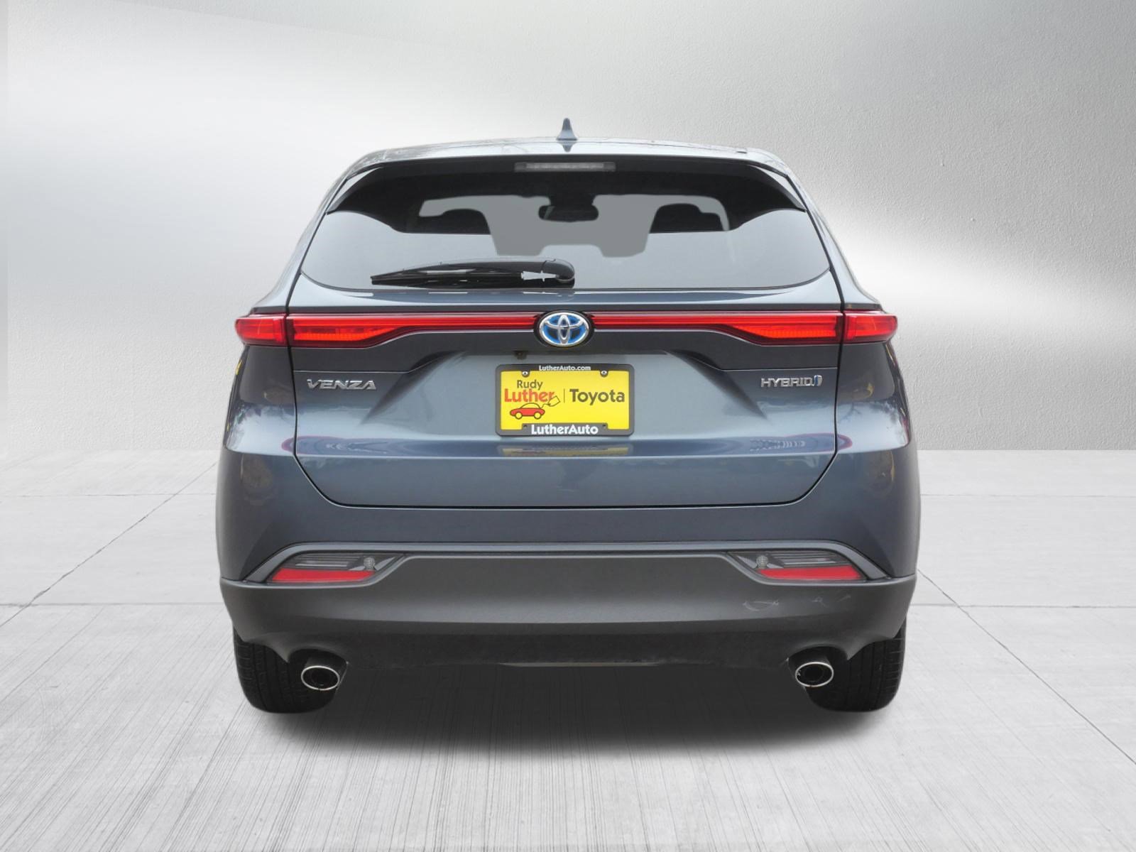 Certified 2021 Toyota Venza LE image 6