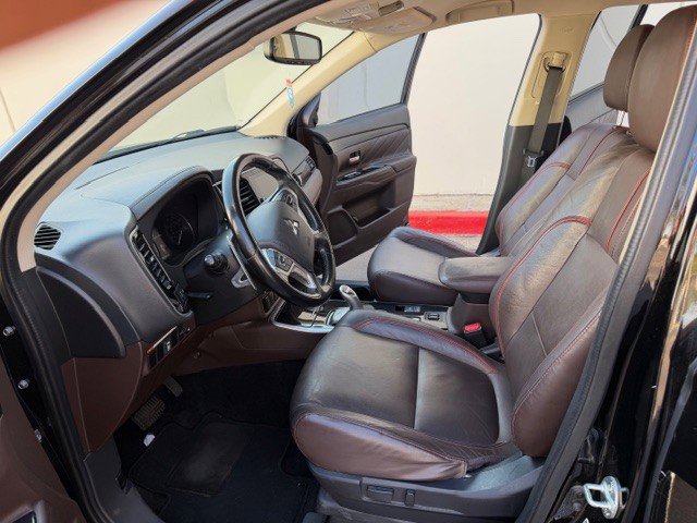 Used 2018 Mitsubishi Outlander SEL image 12