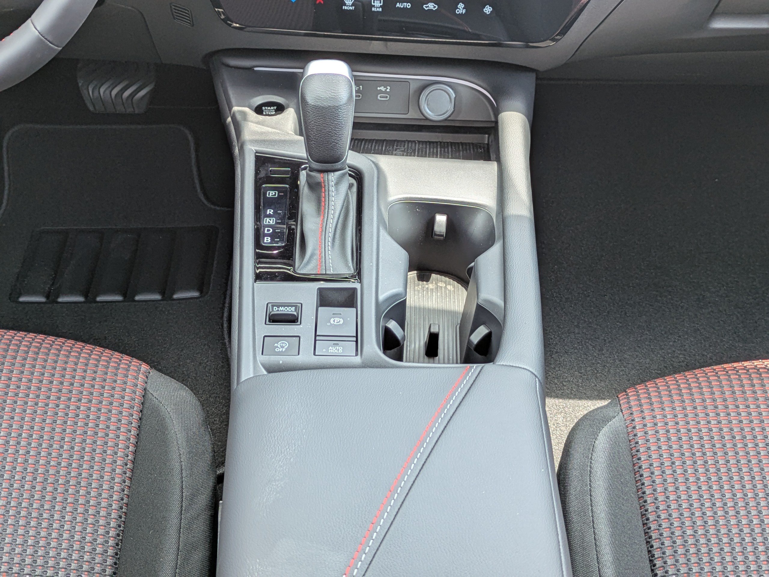 New 2026 Nissan Sentra SR w/ Floor Mat Package FWD image 19