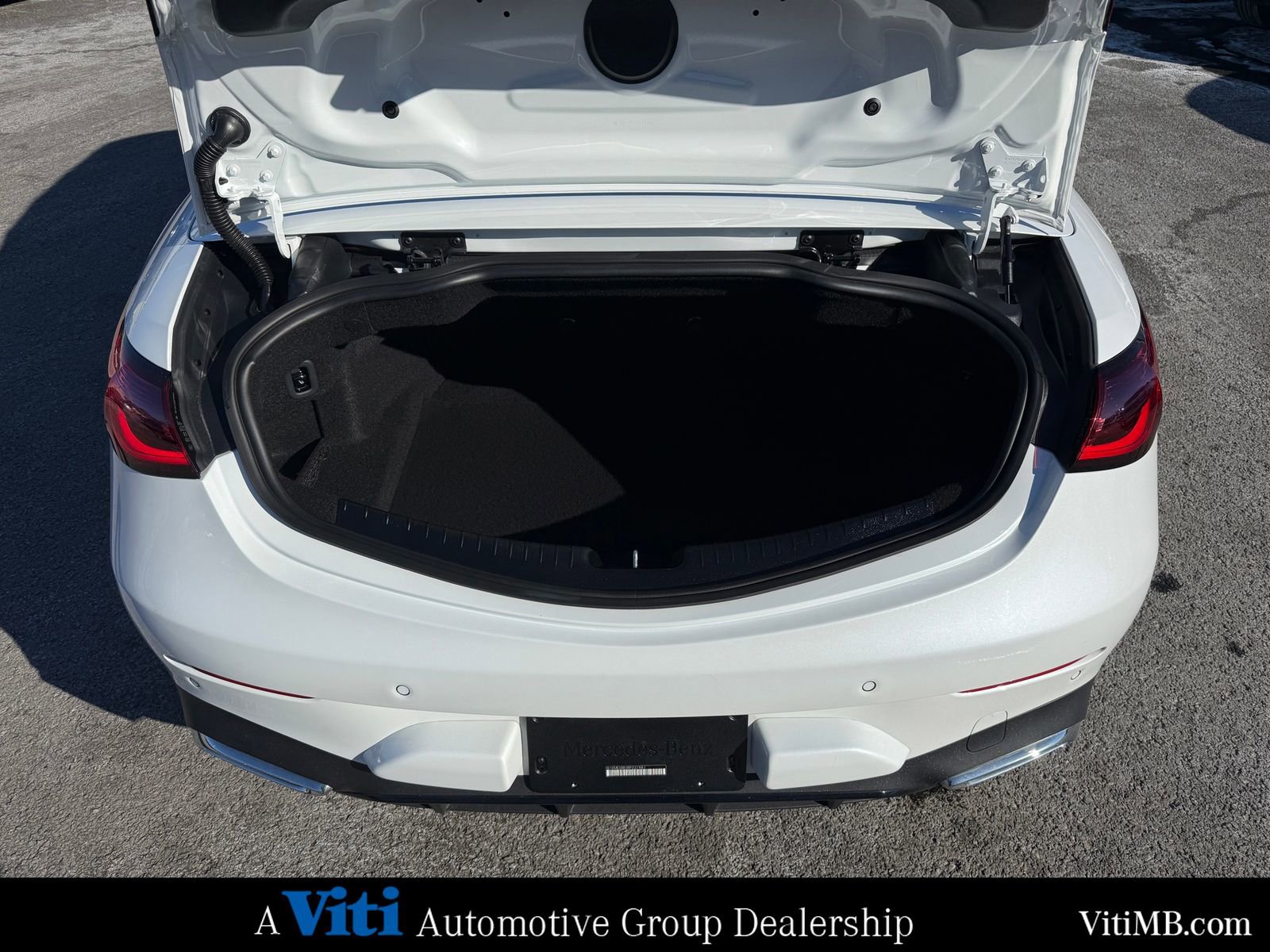 Certified 2024 Mercedes-Benz CLE 450 4MATIC Cabriolet image 25