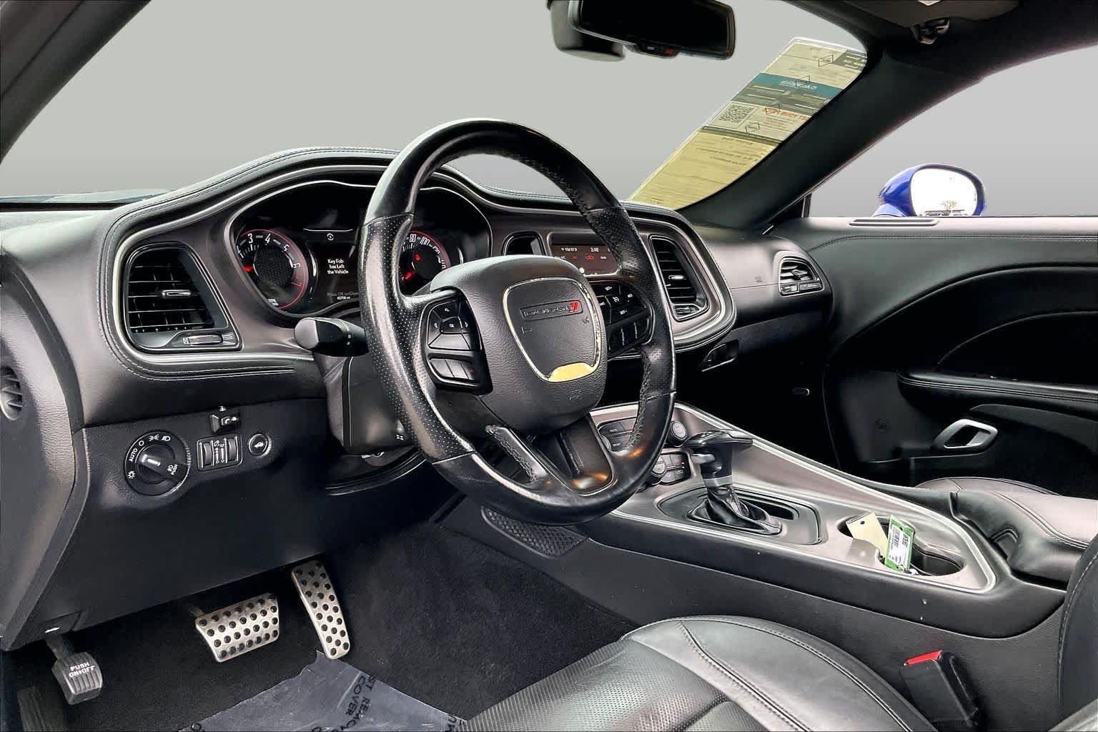 Used 2022 Dodge Challenger SXT w/ Plus Package RWD image 14
