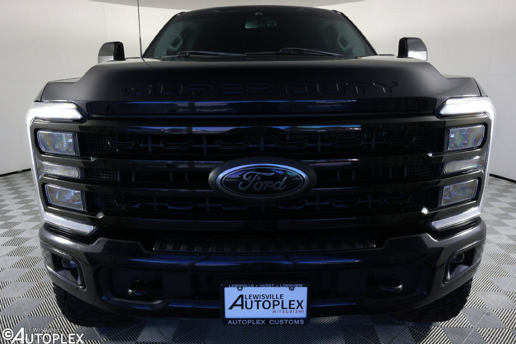 Used 2024 Ford F250 Lariat w/ Black Appearance Package AWD/4WD image 2