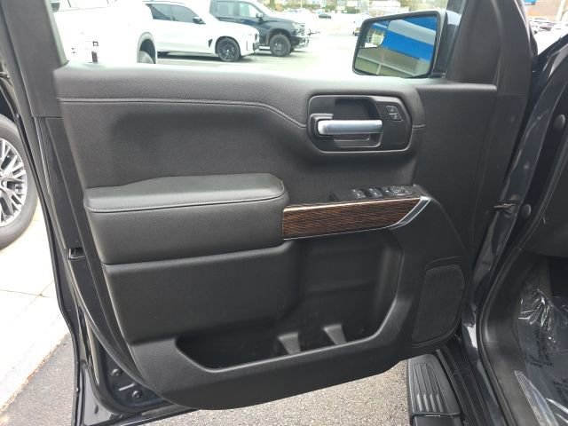 Used 2020 GMC Sierra 1500 SLE w/ SLE Value Package image 11